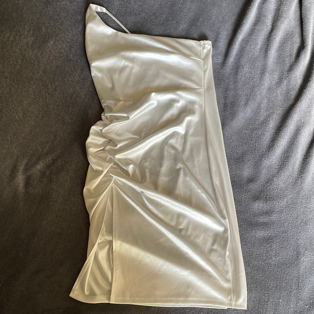 Windsor white one shoulder body con slip dress with slit size large.